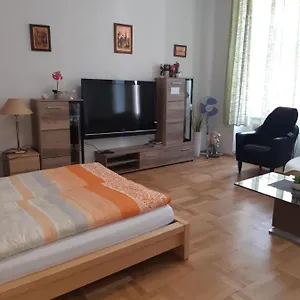  Apartment Ferienwohnung Schloessel 26/16