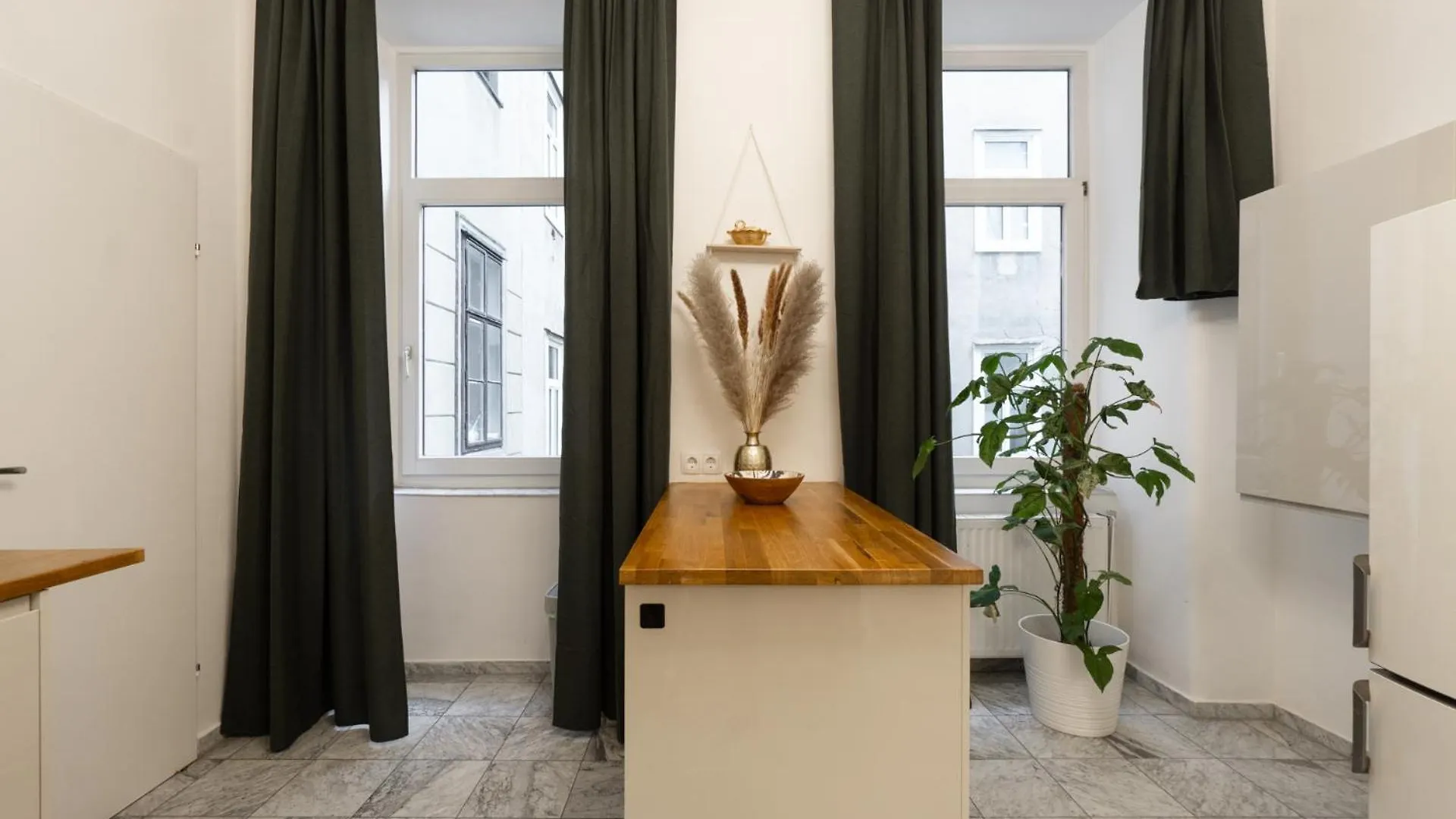 Central Apartment In Viennese Old Building 0*, 维也纳 奥地利