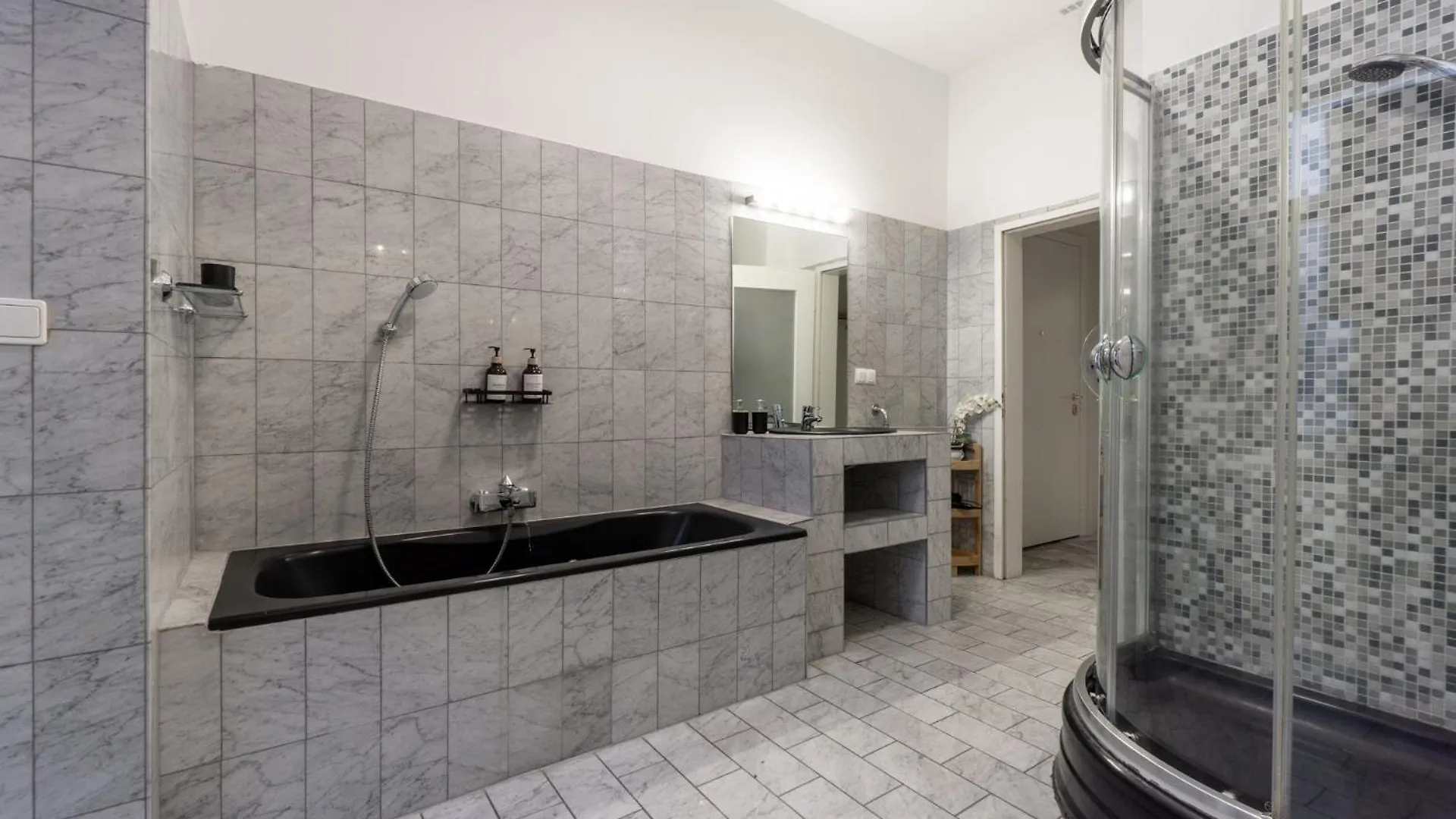 Central Apartment In Viennese Old Building 0*, 维也纳 奥地利