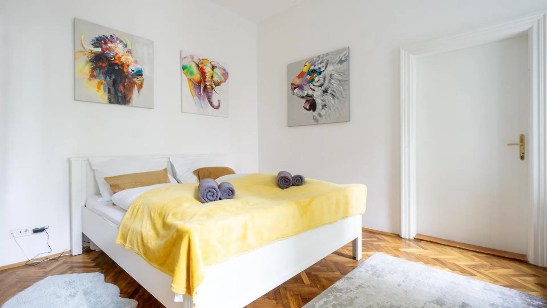 Central Apartment In Viennese Old Building 0*, Vienna Austria